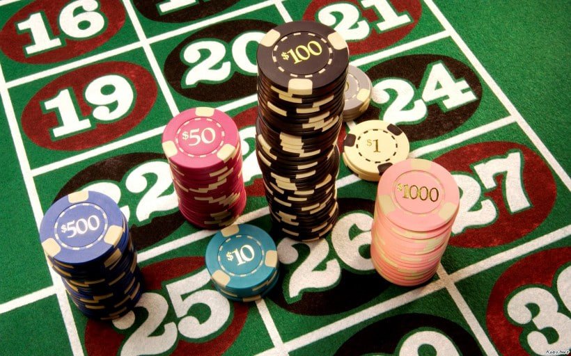Filipino player accessing lgparty live casino baccarat table on mobile